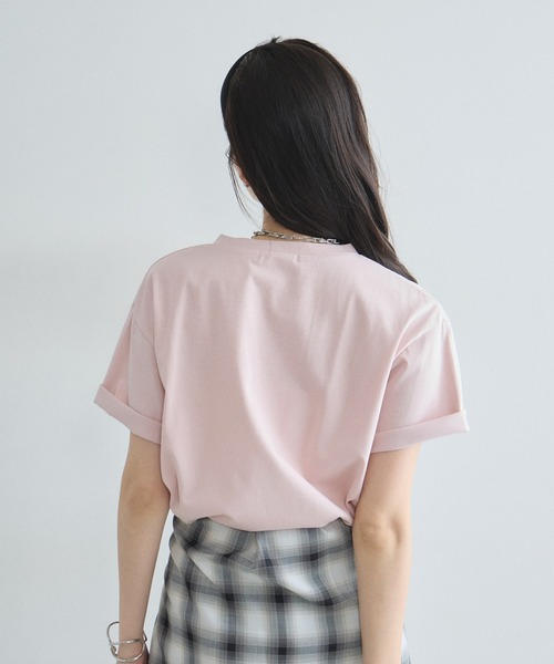 &. NOSTALGIA(アンドドットノスタルジア)の「【接触冷感・汗染み防止・UVカット】ロゴTシャツ(Tシャツ/カットソー・レディース・ピンク/ホワイト/グレイッシュベージュ・M)」の21枚目の写真