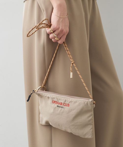 Deuxieme Classe(ドゥーズィエムクラス)の「BTN Pouch バッグ(ショルダーバッグ・レディース・ベージュ・FREE)」の11枚目の写真