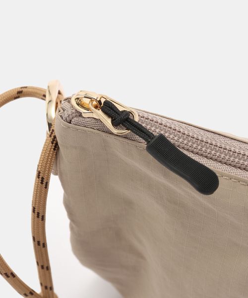 Deuxieme Classe(ドゥーズィエムクラス)の「BTN Pouch バッグ(ショルダーバッグ・レディース・ベージュ・FREE)」の5枚目の写真