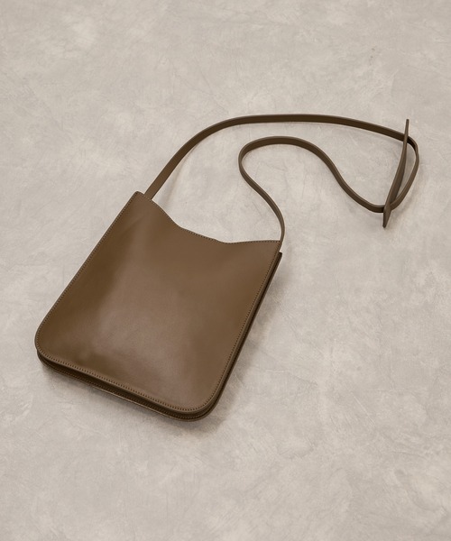 ADAM ET ROPE'（アダムエロペ）の「ダブルポケットミニショルダーバッグ（ショルダーバッグ・レディース・ブラウン系その他/ブラック・FREE）」の7枚目の写真
