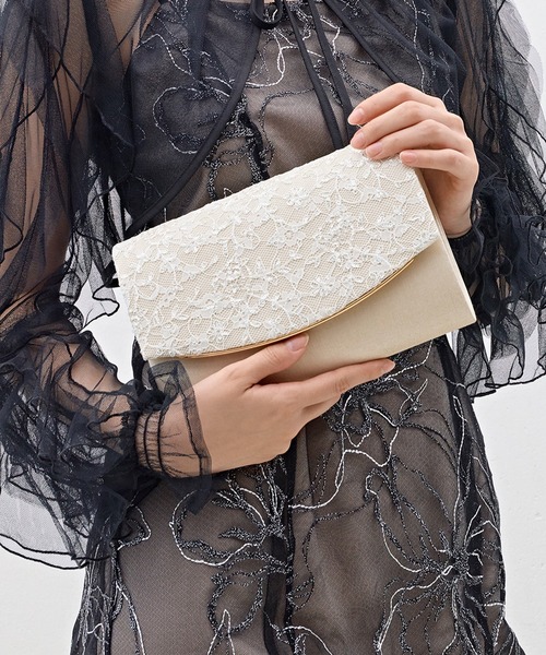 Kana(カナ)の「スパンコール繊細刺繍レースクラッチバッグ 結婚式 お呼ばれ オケージョン(クラッチバッグ・レディース・ベージュ/ブラック/シルバー・フリー)」の12枚目の写真
