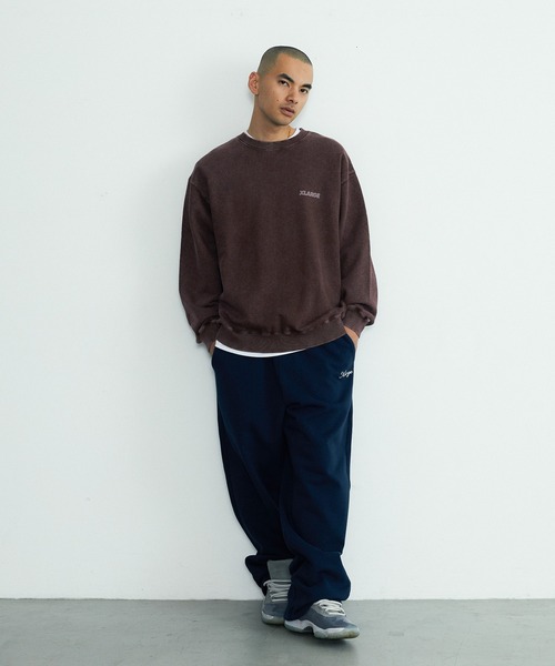 XLARGE(エクストララージ)の「【一部WEB限定】CURSIVE WIDE SWEAT PANTS(スウェットパンツ・メンズ・ブラック/アッシュ/ネイビー/グリーン・S/M/L/XL)」の12枚目の写真