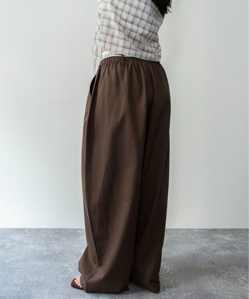 on:nue（オンニュ）の「【on:nue】[3色展開/2サイズ展開] ウエストレースレイヤードイージーパンツ /2026 SS COLLECTION（その他パンツ・レディース・ブラウン/ベージュ/ホワイト・SMALL/MEDIUM）」の6枚目の写真