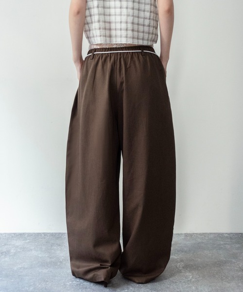 on:nue（オンニュ）の「【on:nue】[3色展開/2サイズ展開] ウエストレースレイヤードイージーパンツ /2026 SS COLLECTION（その他パンツ・レディース・ブラウン/ベージュ/ホワイト・SMALL/MEDIUM）」の10枚目の写真