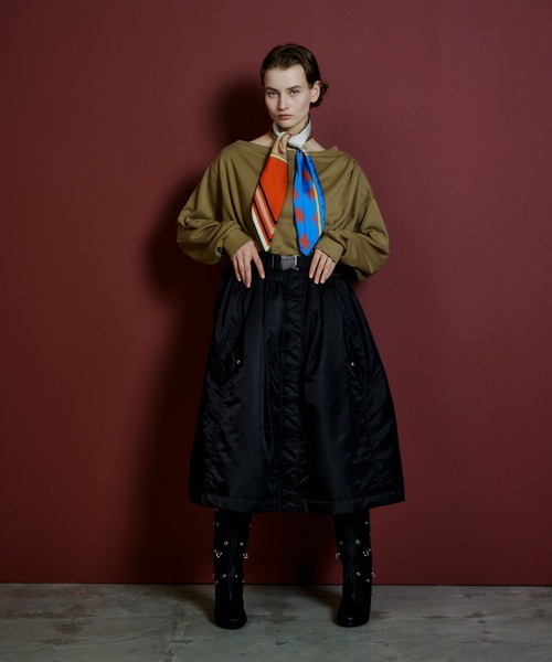 MAISON SPECIAL(メゾンスペシャル)の「【2026Autumn PRE-ORDER】2WAY Off-Shoulder Sweatshirt/2WAYオフショルスウェット(スウェット・レディース・グレー/カーキ/ブラック・FREE)」の17枚目の写真