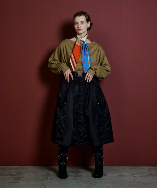 MAISON SPECIAL(メゾンスペシャル)の「【2026Autumn PRE-ORDER】2WAY Off-Shoulder Sweatshirt/2WAYオフショルスウェット(スウェット・レディース・グレー/カーキ/ブラック・FREE)」の18枚目の写真