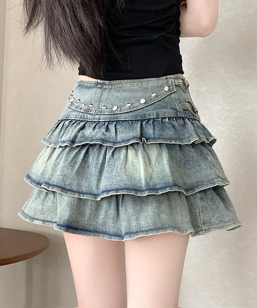 LUCPY(ラクピー)の「ティアードデニムミニスカート(スカート・レディース・ブルー・X-LARGE/LARGE/MEDIUM/SMALL)」の4枚目の写真