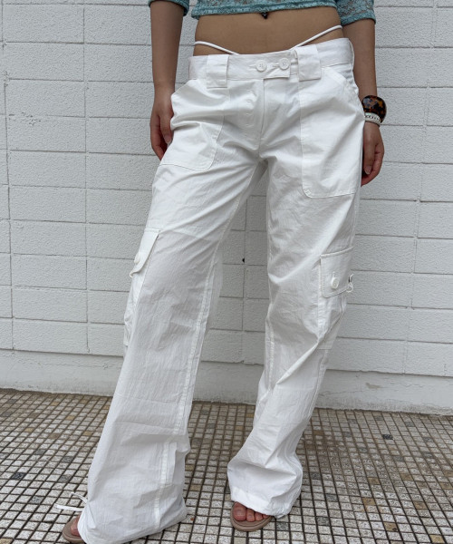 PLEASENOFOLLOW（プリーズノーフォロー）の「Ethan Pocket Cargo Pants (White)（その他パンツ・レディース・その他・SMALL/MEDIUM/LARGE）」の8枚目の写真