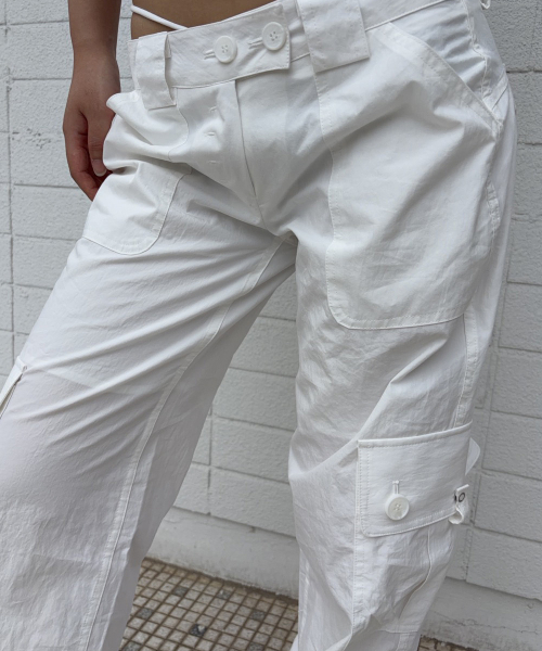 PLEASENOFOLLOW（プリーズノーフォロー）の「Ethan Pocket Cargo Pants (White)（その他パンツ・レディース・その他・SMALL/MEDIUM/LARGE）」の9枚目の写真