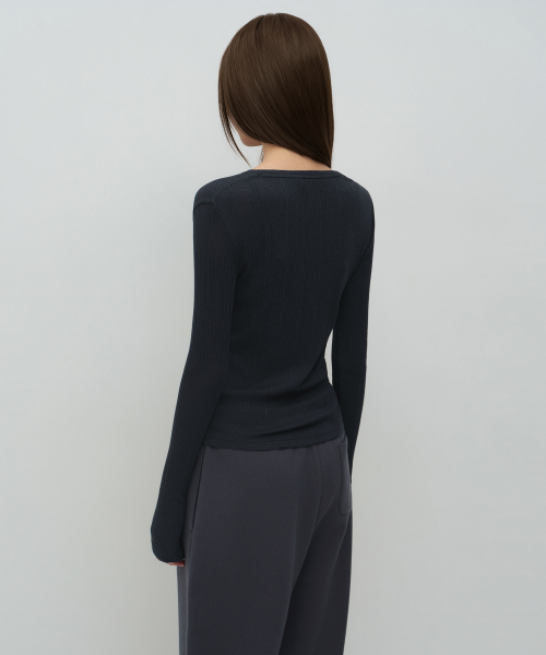 MUSINSA STANDARD WOMAN（ムシンサスタンダードウーマン）の「ウィメンズソフトリブ長袖Tシャツ[ダークネイビー]（Tシャツ/カットソー・レディース・その他・X-SMALL/SMALL/MEDIUM/LARGE）」の3枚目の写真