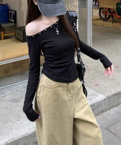 Miniministore（ミニミニストア）の「オフショルtシャツ長袖 レディース 春秋（Tシャツ/カットソー・レディース・ホワイト/ブラック・FREE）」の19枚目の写真