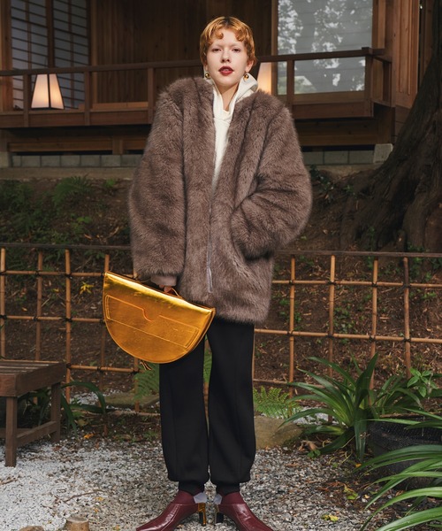 OMMO(オーエムエムオー)の「VOLUME FUR BZ(ブルゾン・レディース・ブラウン/ホワイト系その他・38/36)」の20枚目の写真