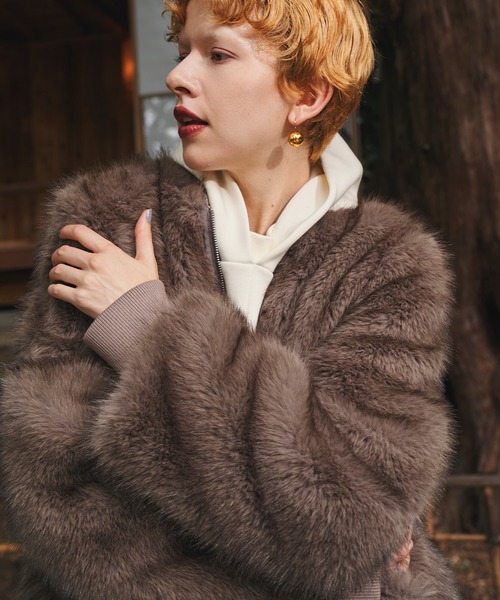 OMMO(オーエムエムオー)の「VOLUME FUR BZ(ブルゾン・レディース・ブラウン/ホワイト系その他・38/36)」の16枚目の写真
