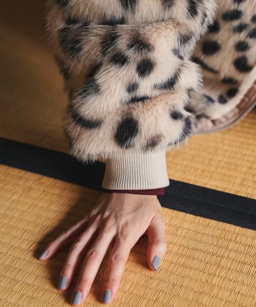 OMMO(オーエムエムオー)の「VOLUME FUR BZ(ブルゾン・レディース・ブラウン/ホワイト系その他・38/36)」の13枚目の写真