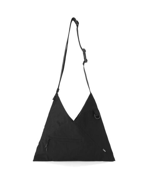 +phenix（プラスフェニックス）の「+phenix/プラスフェニックス/TECH FUROSHIKI BAG（ショルダーバッグ・メンズ・グレー/ブラック・F）」の2枚目の写真