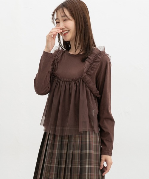Honeys(ハニーズ)の「チュールドッキングトップス(Tシャツ/カットソー・レディース・ブラウン/アイボリー/ブラック×ベージュ/チャコール・L/LL/M/S)」の4枚目の写真