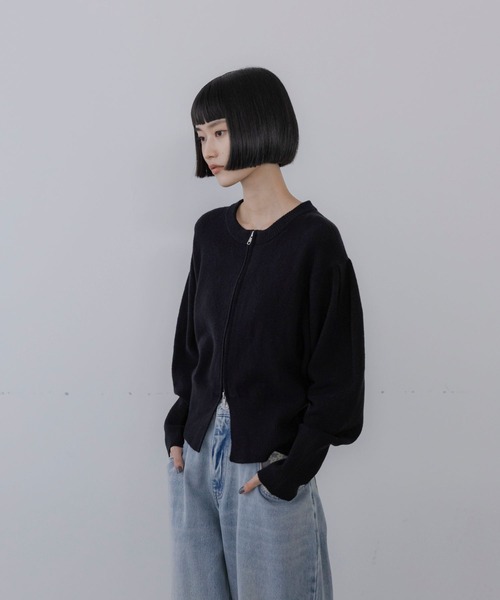 LOWRYS FARM(ローリーズファーム)の「パフZIPカーディガン 1074560(カーディガン/ボレロ・レディース・ブラック/アイボリー/グレー・FREE)」の18枚目の写真