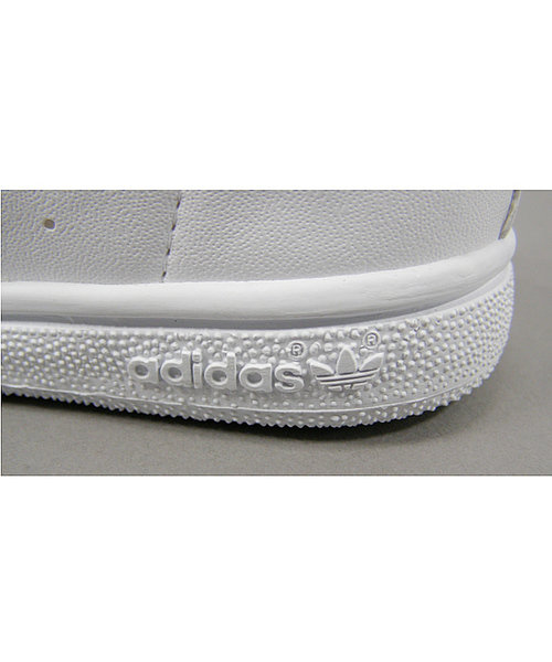 green label relaxing（グリーンレーベルリラクシング）の「adidas STANSMITH スニーカー（スニーカー・キッズ・LT.PINK/ホワイト/Orange/ピンク・14cm/16cm/13cm/15cm）」の5枚目の写真