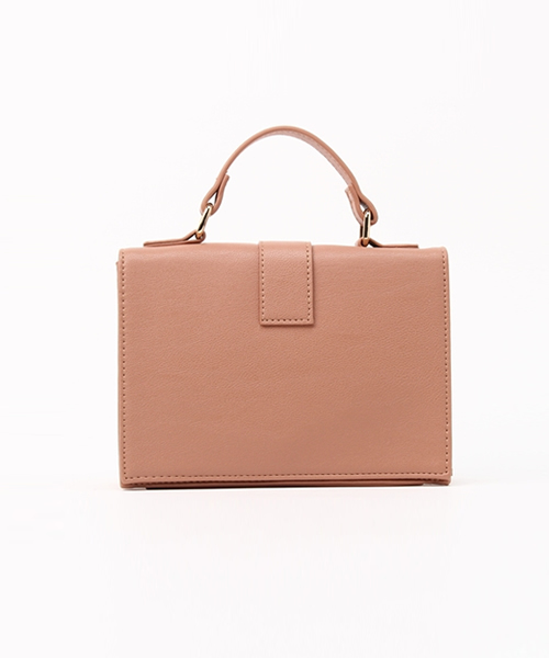 E hyphen world gallery（イーハイフンワールドギャラリー）の「コンパクトバッグ（ショルダーバッグ・レディース・アイボリー/ブラック/マスタード/ブルーグリーン/ピンクベージュ・FREE）」の5枚目の写真