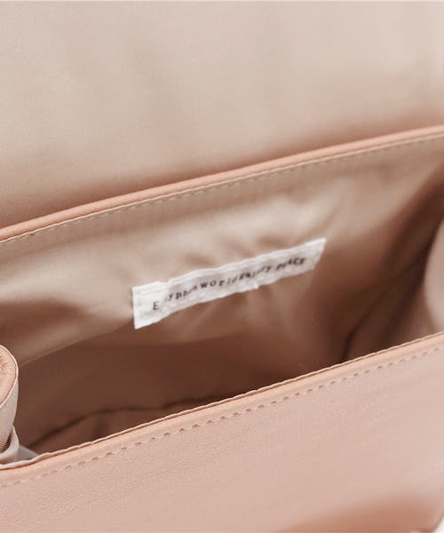 E hyphen world gallery（イーハイフンワールドギャラリー）の「コンパクトバッグ（ショルダーバッグ・レディース・アイボリー/ブラック/マスタード/ブルーグリーン/ピンクベージュ・FREE）」の14枚目の写真