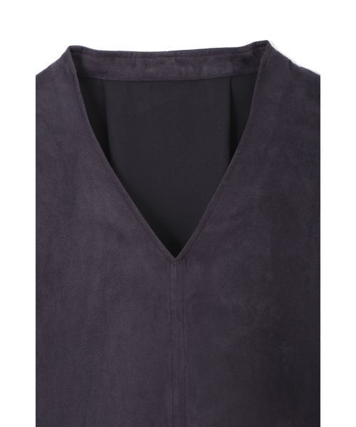 NATURAL BEAUTY BASIC（ナチュラルビューティーベーシック）の「◆【and GIRL 8月号掲載】スエードサテン×ダブルクロス ブラウス（シャツ/ブラウス・レディース・ベージュ/ネイビー・SMALL/MEDIUM）」の5枚目の写真