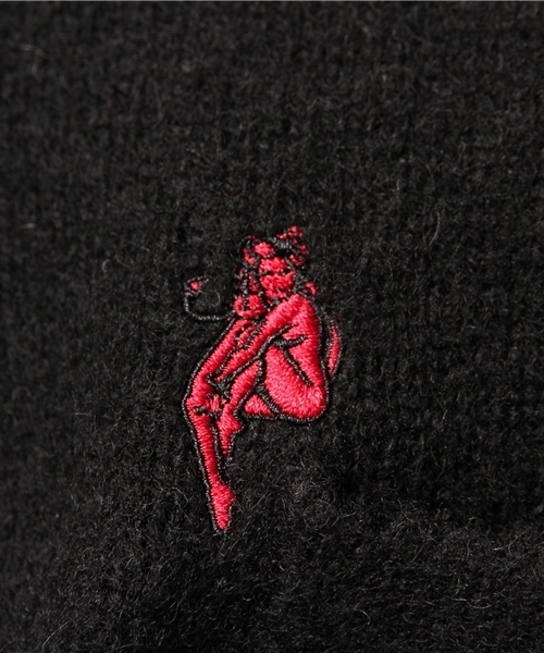 HYSTERIC GLAMOUR（ヒステリックグラマー）の「DEVIL WOMAN刺繍 プルオーバー（ニット/セーター・メンズ・ネイビー/トップグレー/ブラック・SMALL/MEDIUM/LARGE）」の7枚目の写真