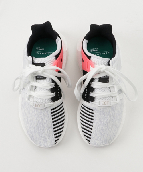 adidas（アディダス）の「オリジナルス イキューティー[EQT SUPPORT 93/17]（スニーカー・メンズ・ホワイト×ブラック・24.0cm/27.0cm/29.0cm/23.0cm/25.5cm/25.0cm/26.0cm/22.5cm/23.5cm/26.5cm/28.5cm/28.0cm/27.5cm/24.5cm/22.0cm）」の5枚目の写真