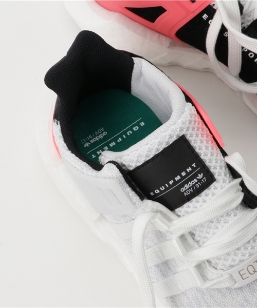 adidas（アディダス）の「オリジナルス イキューティー[EQT SUPPORT 93/17]（スニーカー・メンズ・ホワイト×ブラック・24.0cm/27.0cm/29.0cm/23.0cm/25.5cm/25.0cm/26.0cm/22.5cm/23.5cm/26.5cm/28.5cm/28.0cm/27.5cm/24.5cm/22.0cm）」の7枚目の写真