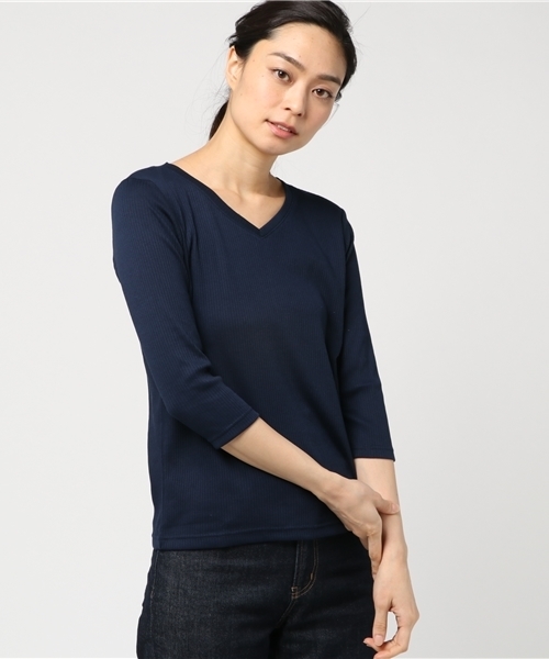 Honeys(ハニーズ)の「7分袖VネックテレコTシャツ(Tシャツ/カットソー・レディース・ブラック/サックスブルー/オフホワイト/杢グレー/ネイビー/ベージュ/ピンク・L/LL/M)」の5枚目の写真