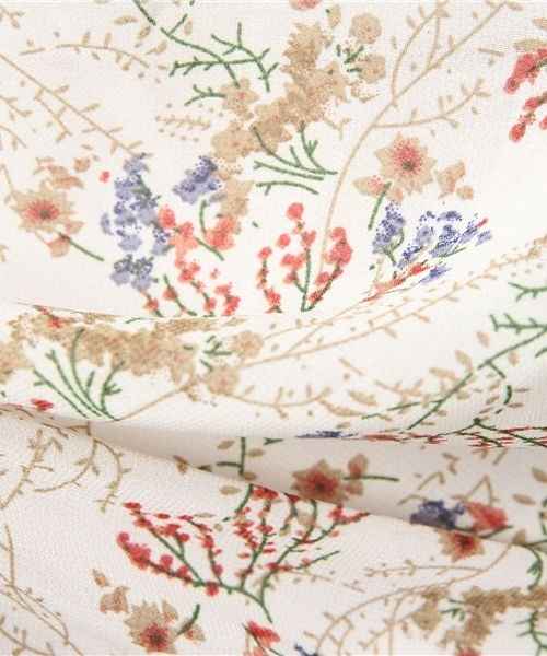 MERLOT（メルロー）の「バンドカラーラッフルスリーブボタニカル柄ブラウス1152（シャツ/ブラウス・レディース・ブラック/イエロー/ホワイト・FREE）」の18枚目の写真