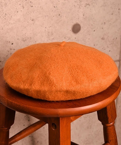 VIBGYOR Women（ヴィブジョー　ウィメン）の「カラフルウールベレー帽（ハンチング/ベレー帽・レディース・ホワイト/チャコールグレー/ライトグレー/ブラック/ダークブラウン/ネイビー/ブラウン/グレー/レッド/オリーブ/ブルー/マスタード/ワインレッド/アイボリー・FREE）」の12枚目の写真