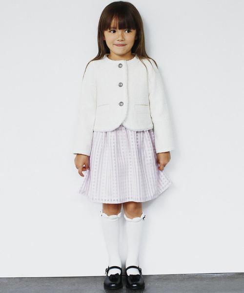 green label relaxing（グリーンレーベルリラクシング）の「ラメツイードノーカラージャケット ◆（スーツジャケット・キッズ・ホワイト/ネイビー・125/115/135）」の19枚目の写真