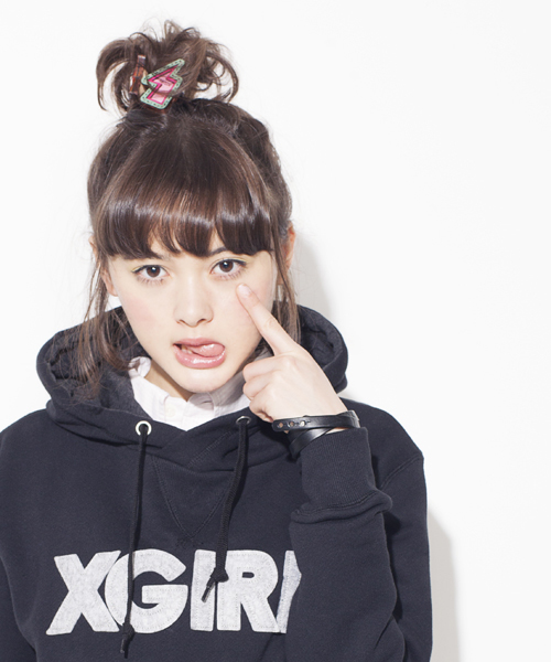 X-girl（エックスガール）の「LEATHER BANGLE（バングル/リストバンド・レディース・ブラック/ブラウン・ONE SIZE）」の3枚目の写真