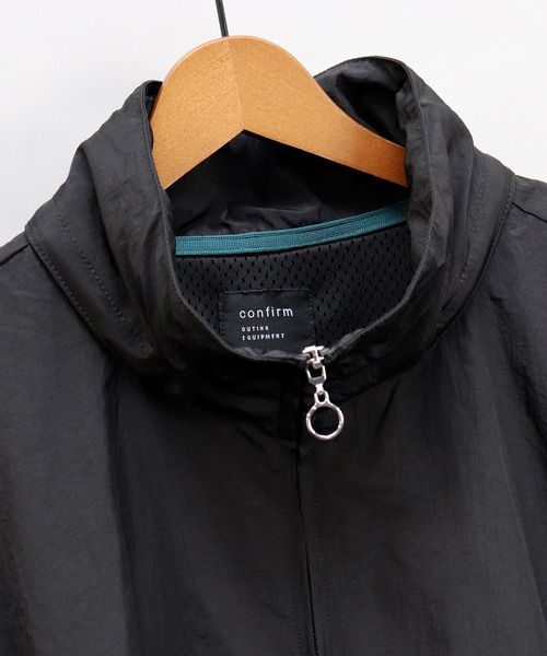 Confirm（コンファーム）の「Confirm / コンファーム ナイロントラックジャケット（ブルゾン・メンズ・ブラック/ネイビー・M/L）」の22枚目の写真
