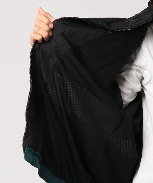 Confirm（コンファーム）の「Confirm / コンファーム ナイロントラックジャケット（ブルゾン・メンズ・ブラック/ネイビー・M/L）」の5枚目の写真