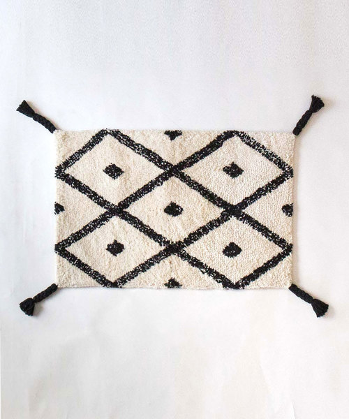 sarasa design�i�T���T�f�U�C���j�́ub2c �R�[�i�[�}�b�g �`�F�b�N�b��80×50cm�i���O/�}�b�g�j�v�b�z���C�g×�u���b�N