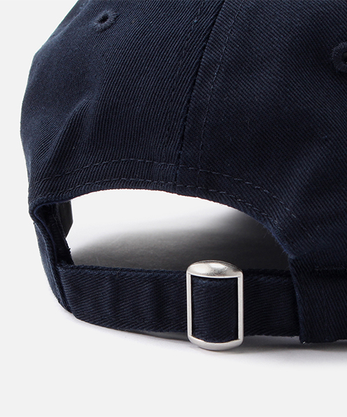 AZUL by moussy（アズールバイマウジー）の「BASIC TWILL CAP/ベーシックツイルキャップ（キャップ・レディース・ブラック/ネイビー/オフホワイト/ライトパープル・FREE）」の7枚目の写真