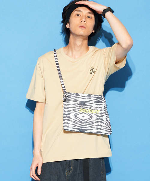 WEGO（ウィゴー）の「WEGO/ベアワンポイント刺繍Tシャツ（Tシャツ/カットソー・メンズ・ネイビー/ベージュ/ホワイト/ホワイト系その他/その他2/その他1・LARGE/MEDIUM/SMALL）」の3枚目の写真