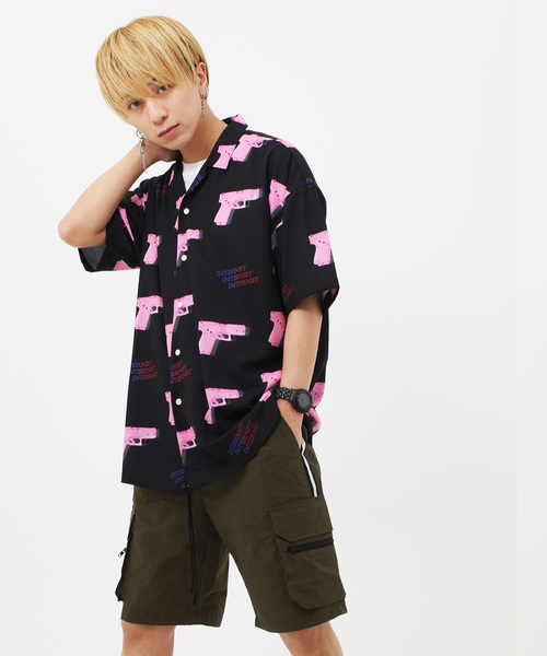 ATTI(アッティ)の「ピストルカラー総柄シャツ(シャツ/ブラウス・メンズ・ホワイト/ブラック/サックスブルー・FREE)」の8枚目の写真