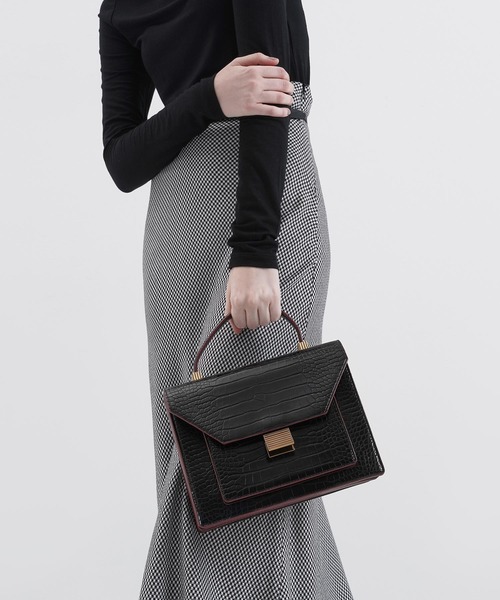 CHARLES & KEITH（チャールズ & キース）の「クロックエフェクト