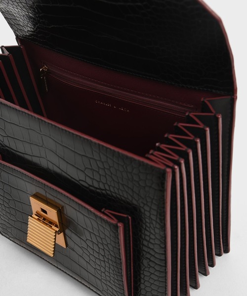 CHARLES & KEITH（チャールズ & キース）の「クロックエフェクトトップハンドルバッグ / Croc-Effect Top Handle Bag（ハンドバッグ・レディース・ブラック/パープル/ミント・M）」の9枚目の写真