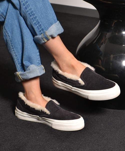 AMERICAN RAG CIE（アメリカンラグシー）の「コーデュロイボアスリッポン/205-AOZ-OZ-37（スニーカー・レディース・アイボリー/ネイビー/キャメル・5/6）」の22枚目の写真