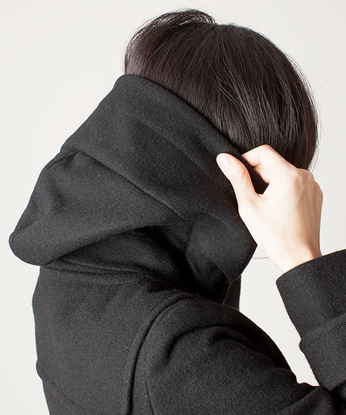 NANO universe(ナノユニバース)の「ハードメルトンロングダッフルコート(ダッフルコート・レディース・ブラック/ベージュ/ネイビー・36/38)」の5枚目の写真