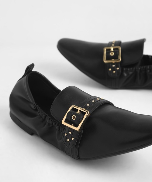 CHARLES & KEITH（チャールズ & キース）の「バックルディテール スタッズドローファー / Buckle Detail Studded Loafers（ローファー・レディース・ブラック/ブラウン/オフホワイト・22.5cm/23cm/23.5cm/24.5cm/25cm/25.5cm）」の9枚目の写真