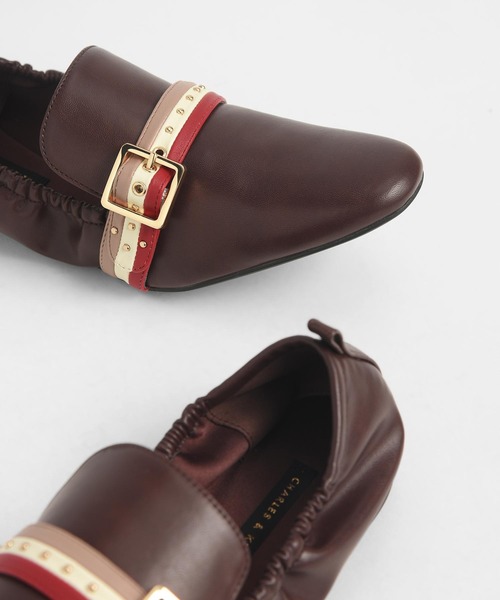 CHARLES & KEITH（チャールズ & キース）の「バックルディテール スタッズドローファー / Buckle Detail Studded Loafers（ローファー・レディース・ブラック/ブラウン/オフホワイト・22.5cm/23cm/23.5cm/24.5cm/25cm/25.5cm）」の13枚目の写真