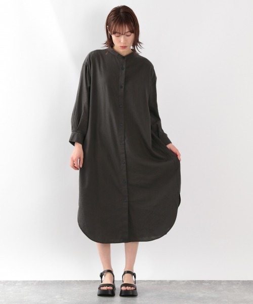 LOWRYS FARM(ローリーズファーム)の「アサコンバンドカラーシャツワンピース 886422(ワンピース・レディース・チャコールグレー/ベージュ/アイボリー/パープル・FREE)」の17枚目の写真