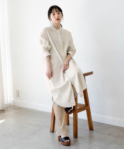 LOWRYS FARM(ローリーズファーム)の「アサコンバンドカラーシャツワンピース 886422(ワンピース・レディース・チャコールグレー/ベージュ/アイボリー/パープル・FREE)」の22枚目の写真