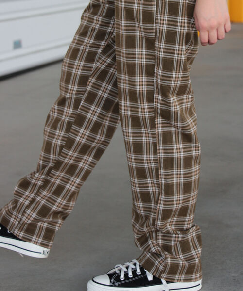 FREDY&GLOSTER（フレディアンドグロスター）の「【WEB限定カラーあり】【SUNDAY TOOLS WEAR】 シェフパンツ ワイドパンツ コーデュロイパンツ（その他パンツ・メンズ・ブラック/グレー/ブラウン/ブラウン系その他/ミント/ブルー系その他/グレイッシュブルー/ラベンダー/ベビーピンク/キナリ/オフホワイト・M/L）」の8枚目の写真
