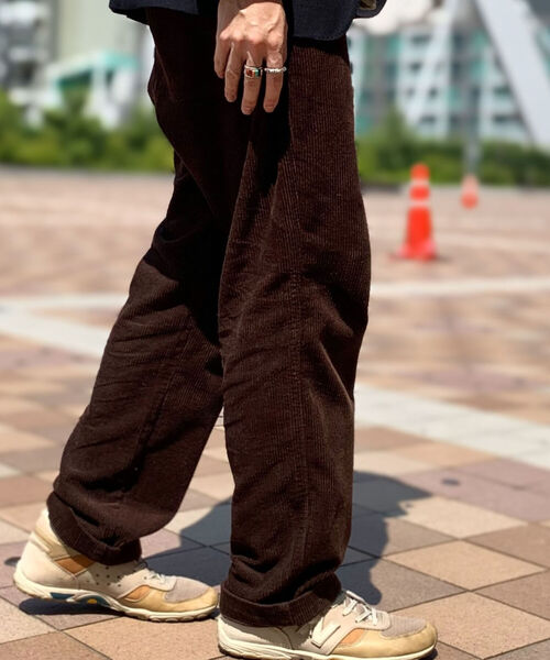 FREDY&GLOSTER（フレディアンドグロスター）の「【WEB限定カラーあり】【SUNDAY TOOLS WEAR】 シェフパンツ ワイドパンツ コーデュロイパンツ（その他パンツ・メンズ・ブラック/グレー/ブラウン/ブラウン系その他/ミント/ブルー系その他/グレイッシュブルー/ラベンダー/ベビーピンク/キナリ/オフホワイト・M/L）」の13枚目の写真