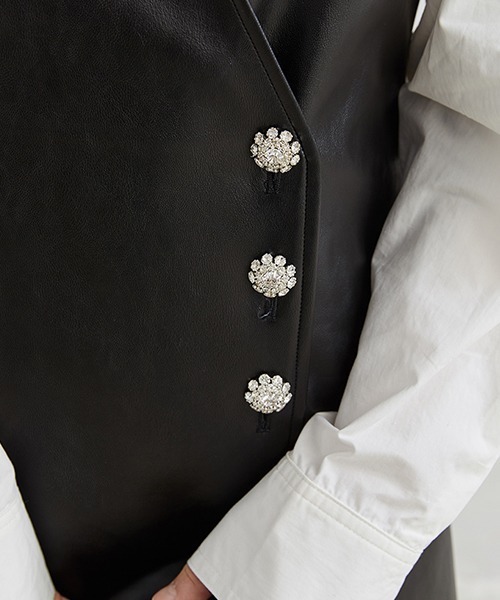 Fano Studios（ファノ ストゥディオズ）の「【Fano Studios】PUレザー ロングベスト FD20L001（ベスト・レディース・ブラック・S/M/L）」の3枚目の写真